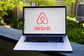 Lessons from Airbnb's Success
